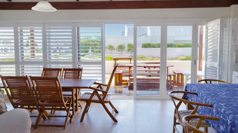 Dwarskersbos Accommodation - Bittersoet Holiday House - Inside - Out living