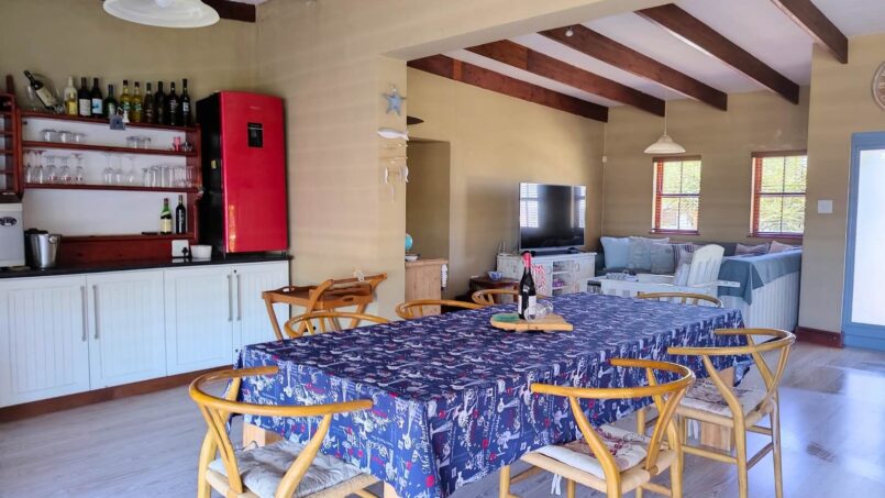 Dwarskersbos Accommodation - Bittersoet Holiday House - Dining Area