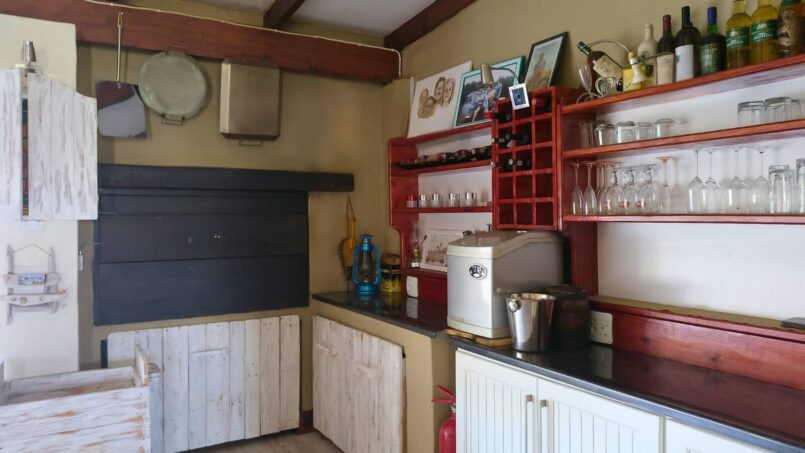 Dwarskersbos Accommodation - Bittersoet Holiday House - Indoor Braai