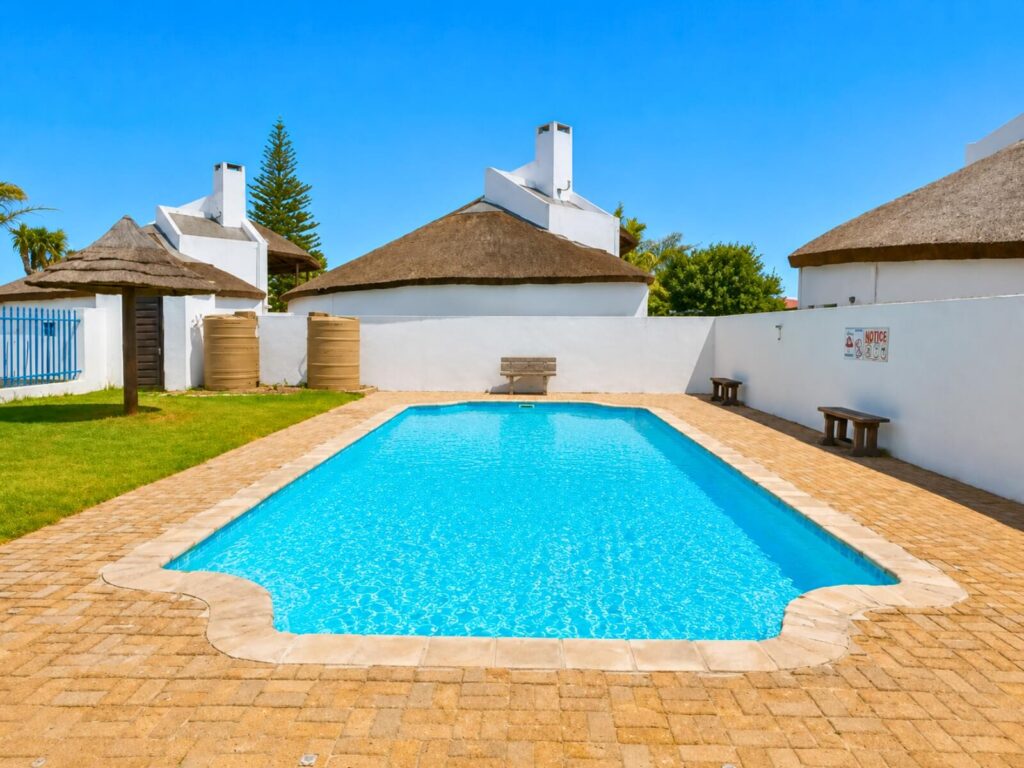 Accommodation in Dwarskersbos - Slakkepas 61 - Slakkepas Communal Pool