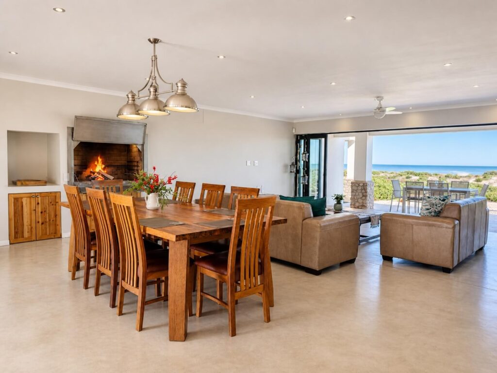 Dwarskersbos Accommodation - Rocherpan Beachfront Holiday House